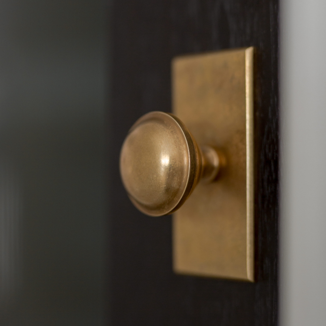 Design by Thorpe Concepts. Photography by Young Glass Photography. Product shown in our aged brass (BEL) finish.