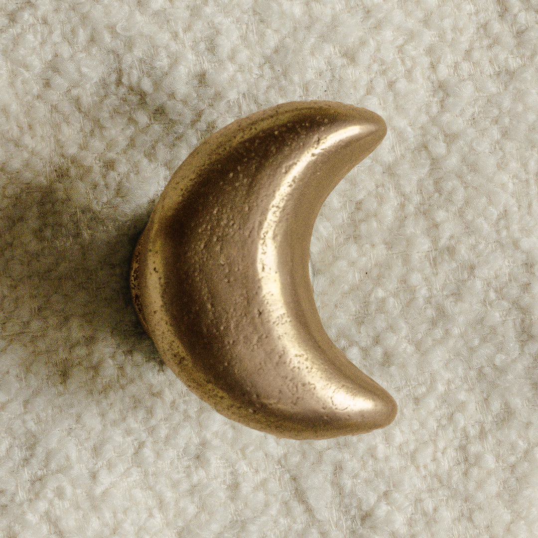 Photography by Joey Kendal Brown. Product shown in our Silicon Bronze.