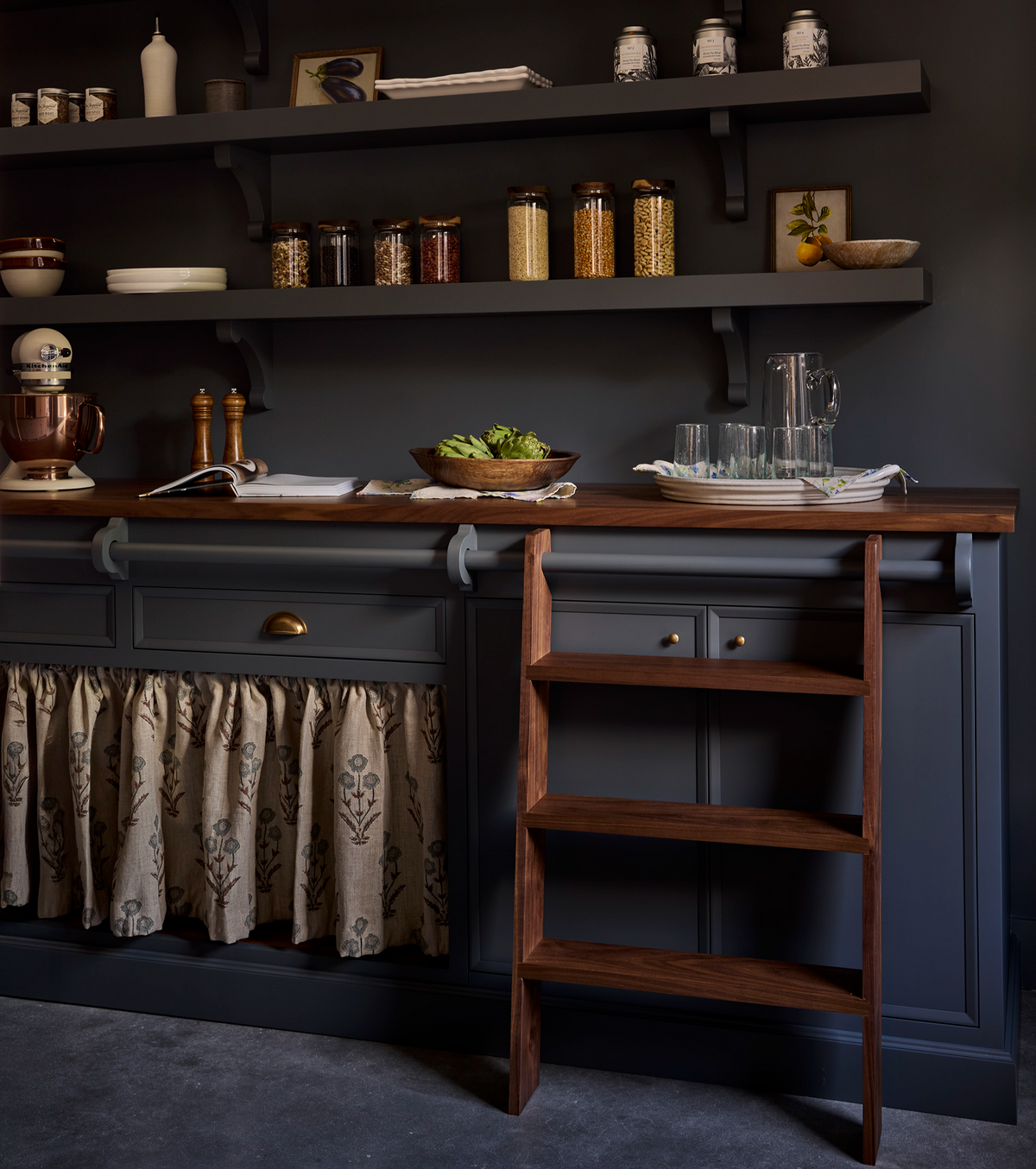 The Edit | Dark Cabinetry
