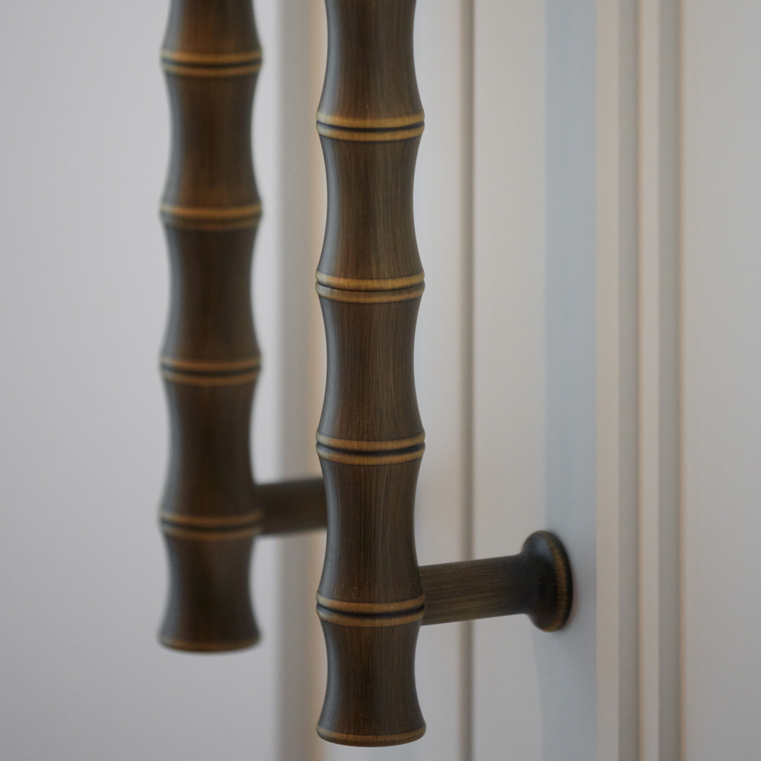 Design by Sophie Paterson Interiors. Photography by Ray Main. Product shown in our satin antique satin lacquered (SAS) finish