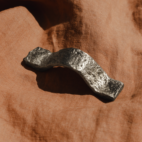 Highbury Lemon White Bronze Finger Pull