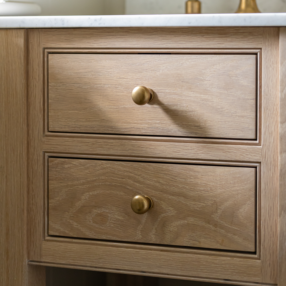 Design by Rachael Somerville Interiors. Photography by Handover Agency. Product shown in our aged brass (BEL) finish.