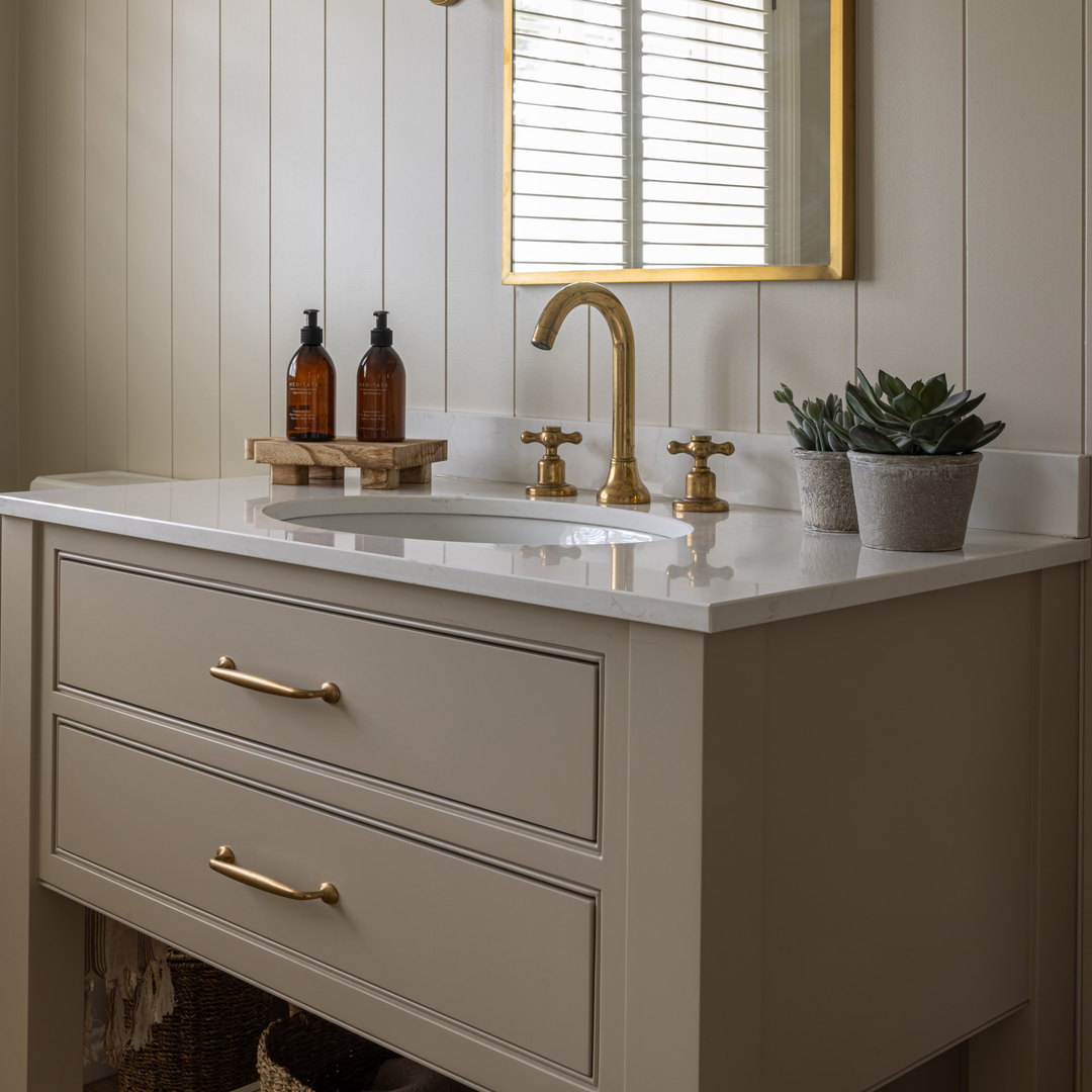 Design by Rachael Somerville Interiors. Photography by Handover Agency. Product shown in our aged brass (BEL) finish