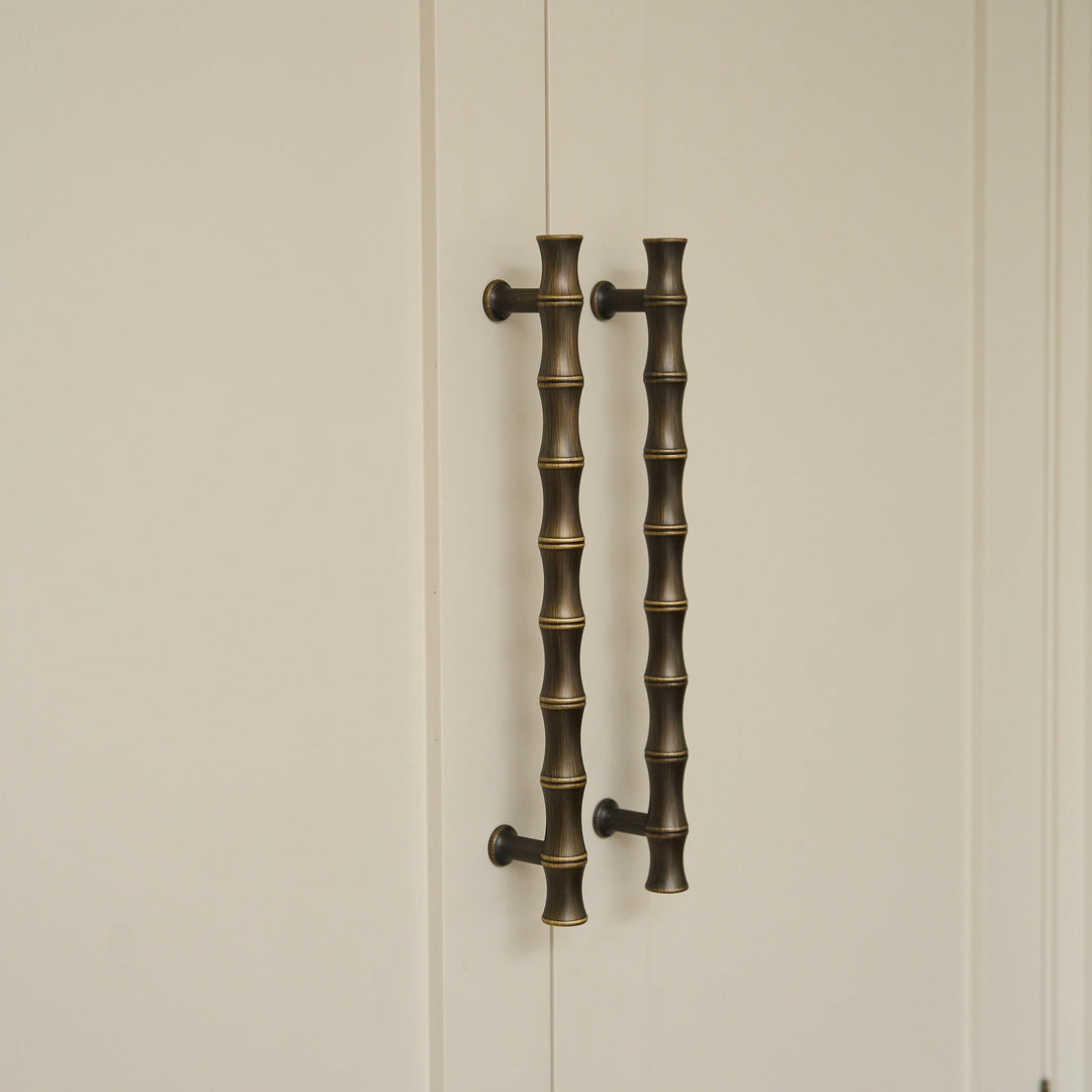 Design by Holly Oak House and Roseywood Interiors. Photography by Joey Kendal Brown. Product shown in our satin antique satin lacquered (SAS) finish.