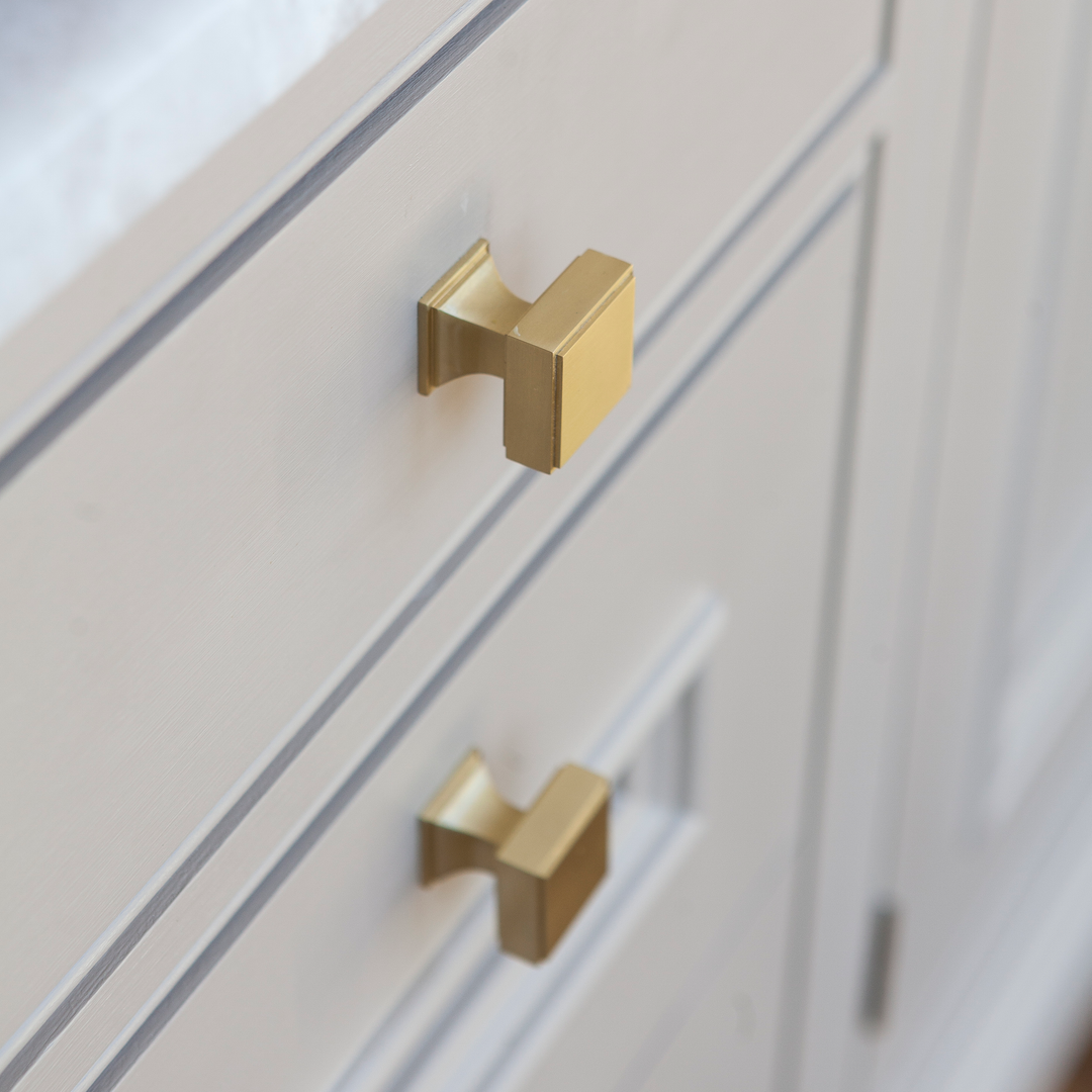 Design by Jonathan Williams Kitchens. Product shown in our satin brass lacquered (SBL) finish. 