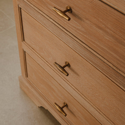Photography by Joey Kendal Brown | Colmore T-bar Handles shown in our aged brass (BEL) finish.