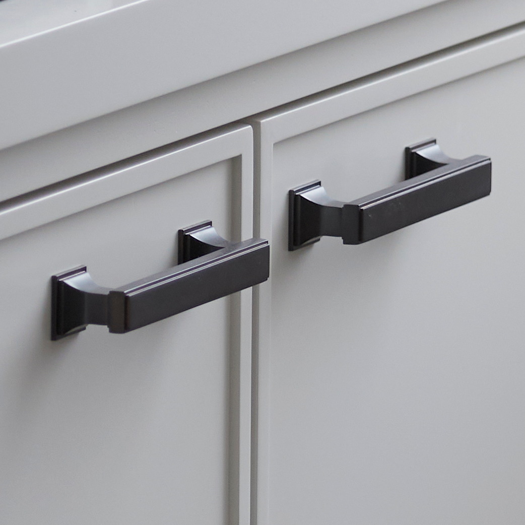 Design by Sophie Paterson Interiors. Photography by Ray Main. Product shown in our dark bronze (DBZ) finish.