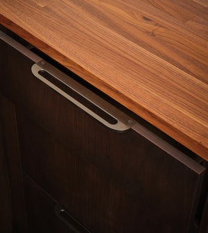 Design by Studio Seiders. Photography by Lindsay Brown Photography. Product shot in dark bronze (DBZ) finish.