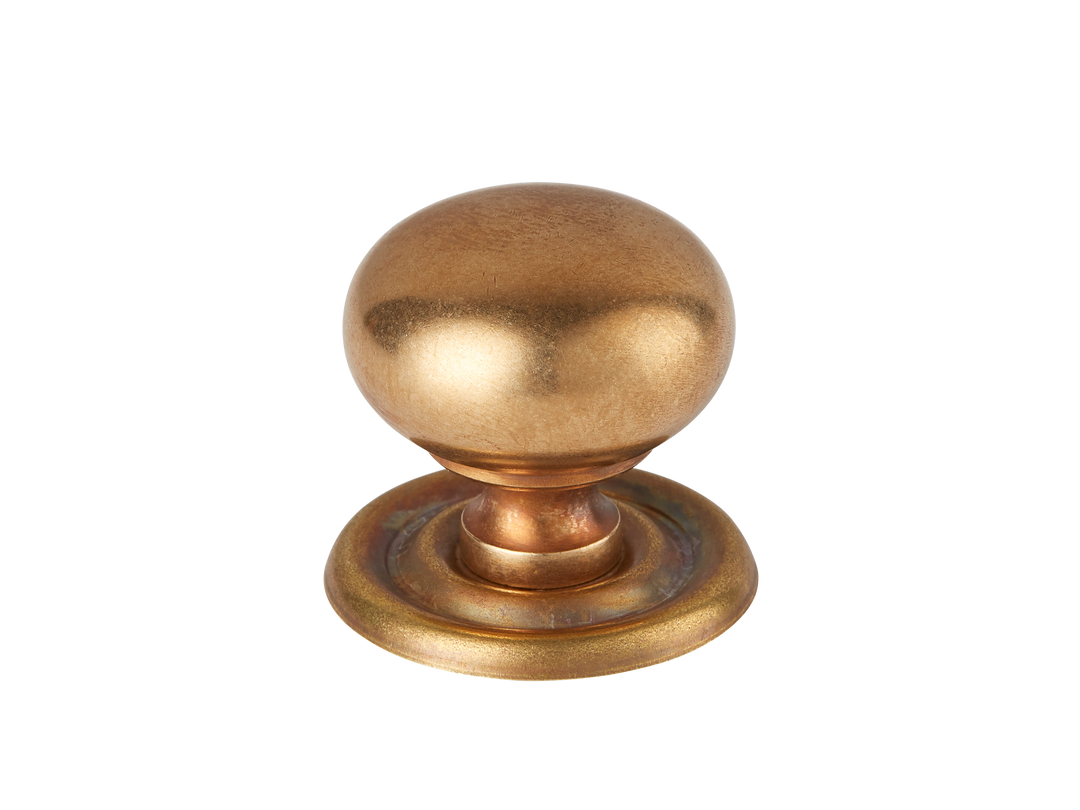 Sample of Cotswold Bun Cabinet Knob